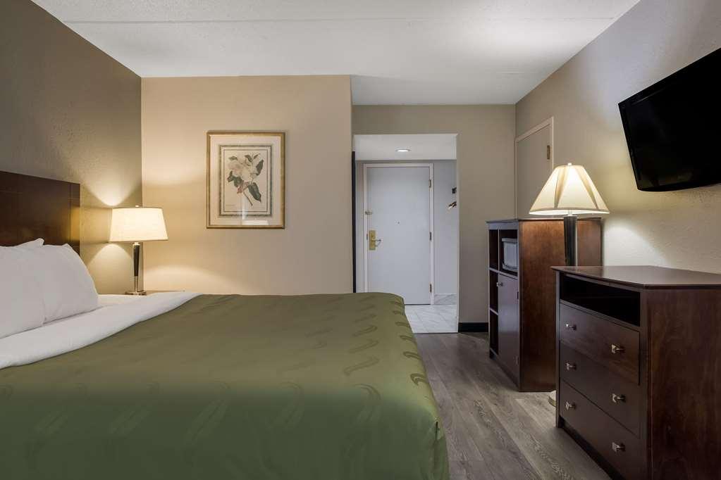 Quality Inn Toledo Ruang foto