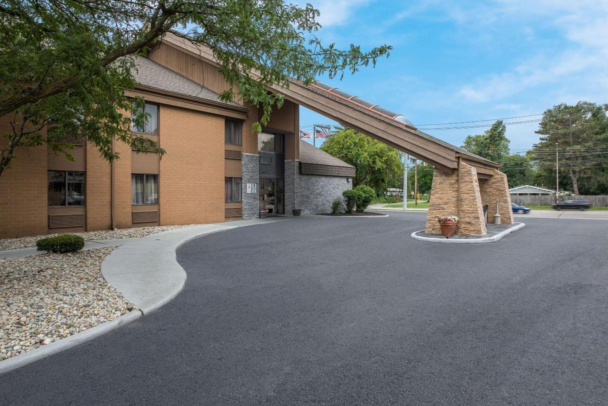 Quality Inn Toledo Bagian luar foto
