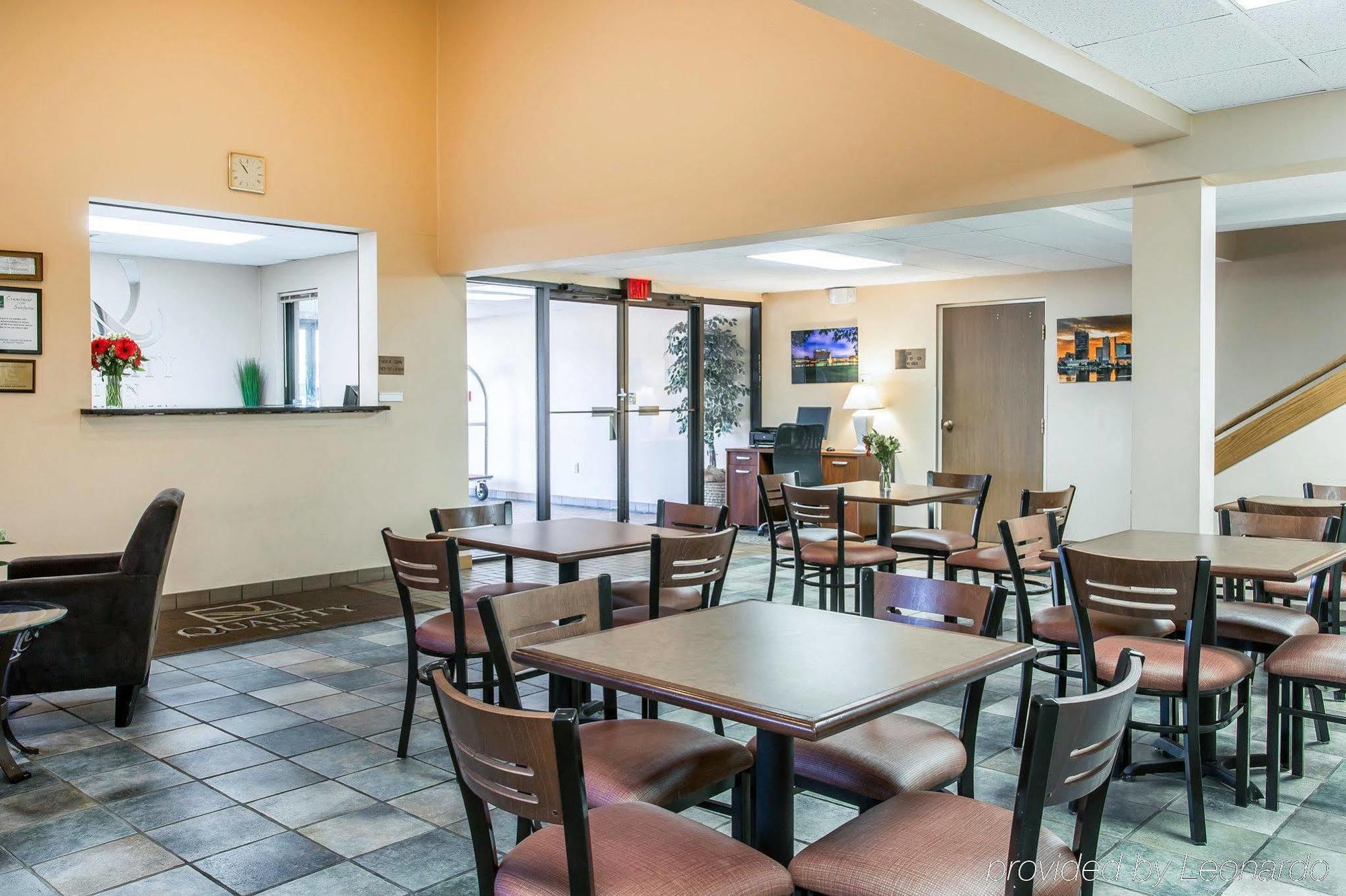 Quality Inn Toledo Bagian luar foto