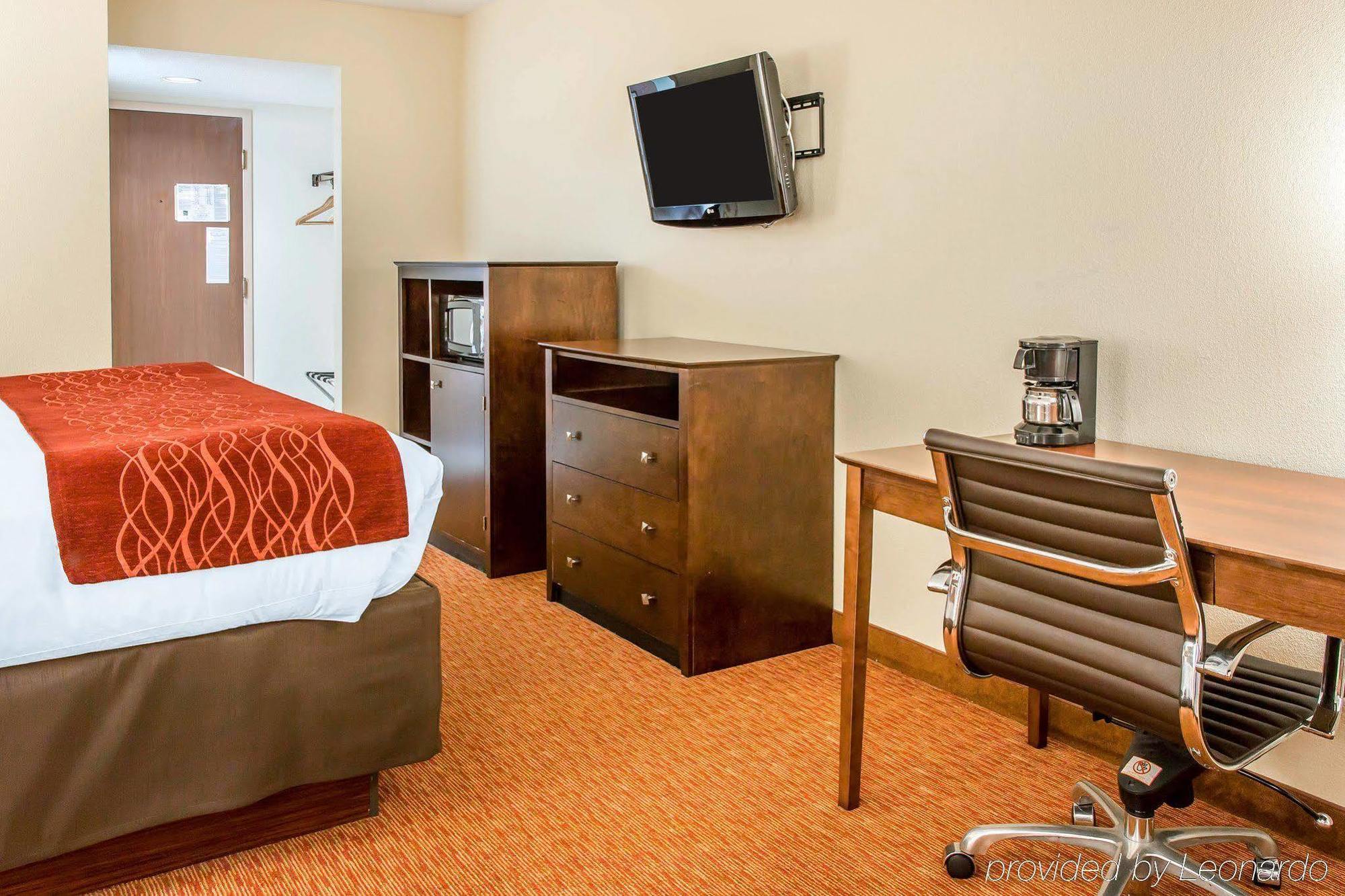 Quality Inn Toledo Bagian luar foto